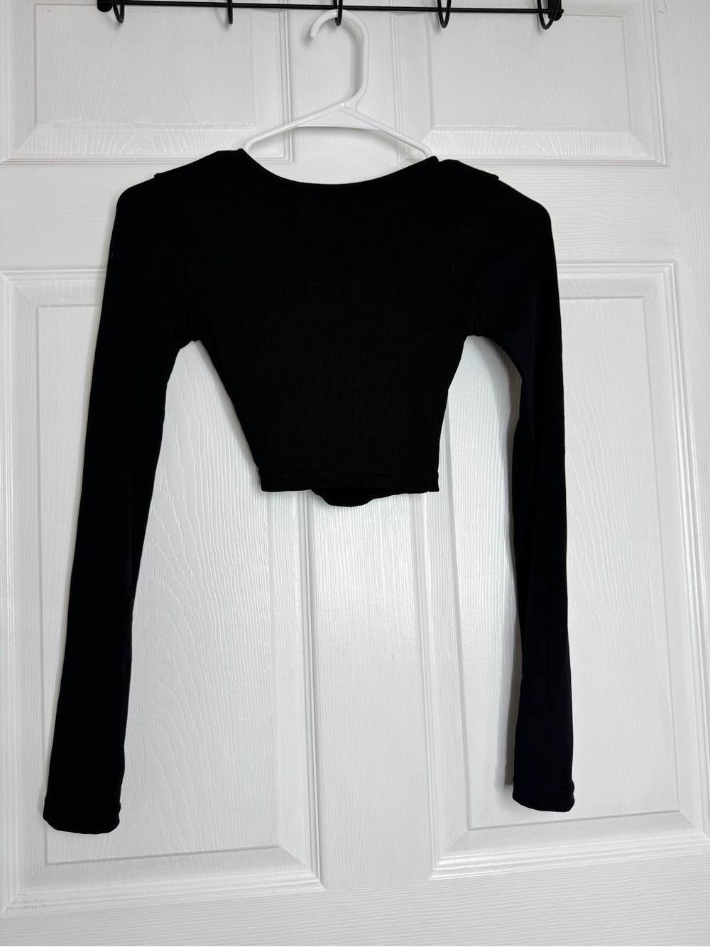 Essential Black Long-Sleeve Cropped Top